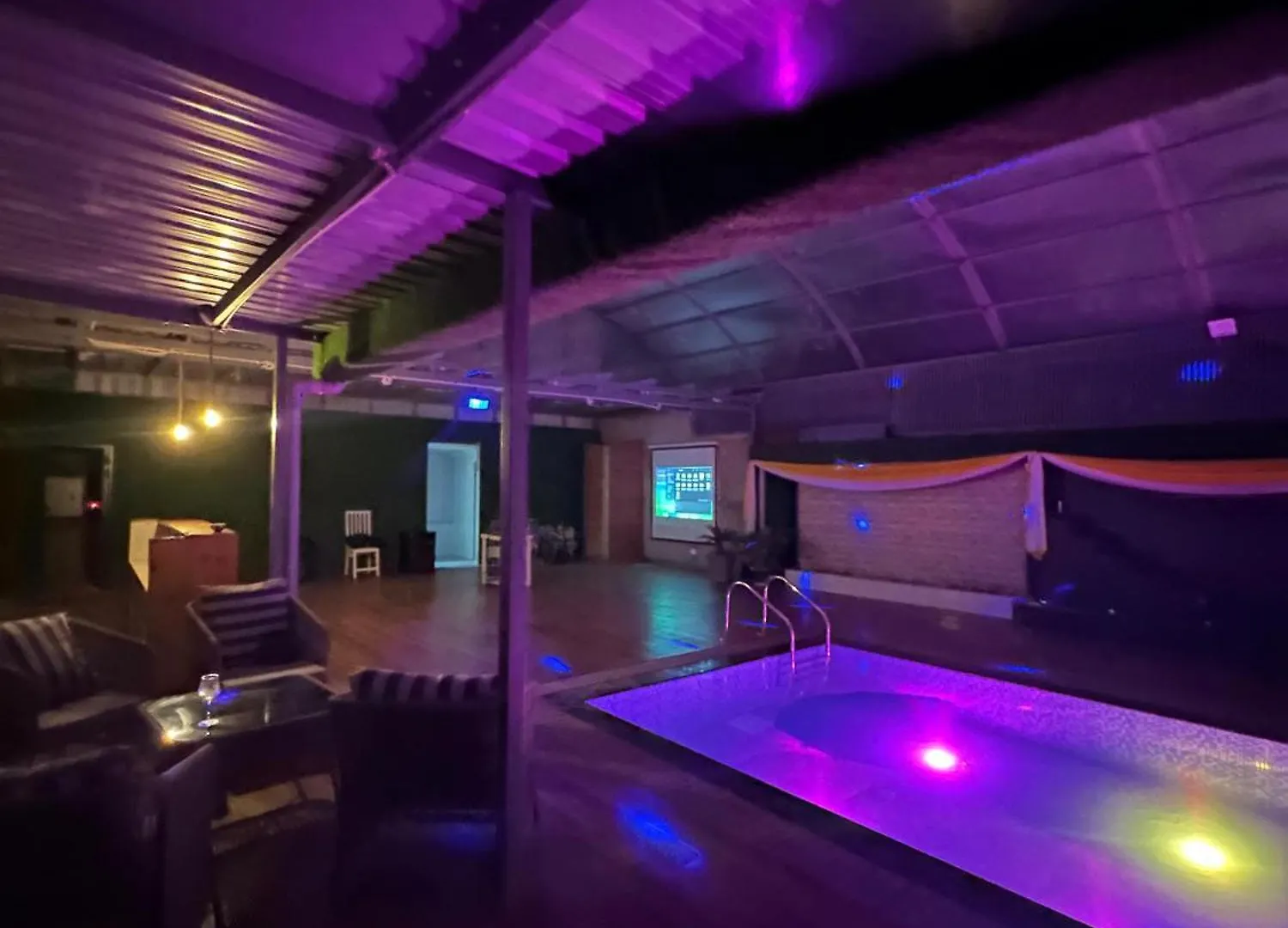 Hotel La Casca Experience Zirakpur