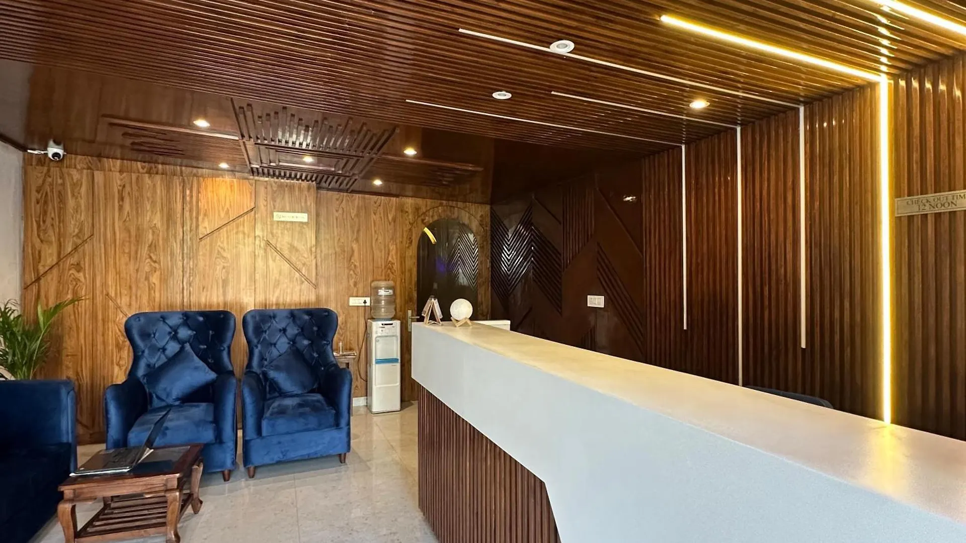 Hotel La Casca Experience Zirakpur